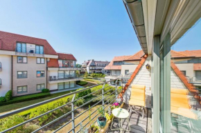Bright apartment with 2 terraces in De Panne